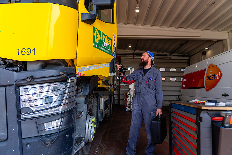 Technieker bestelwagens & vrachtwagens (St - Truiden)